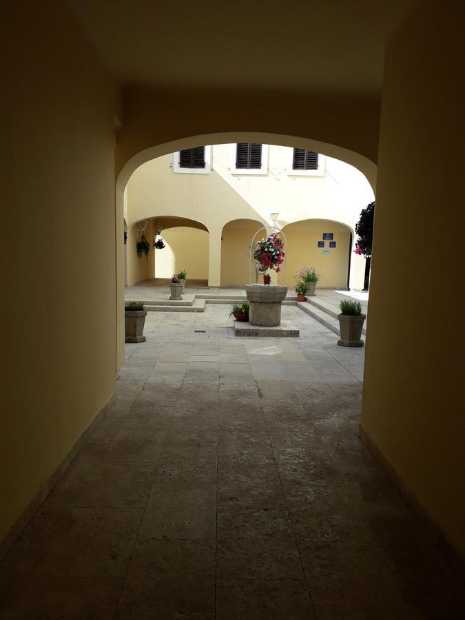 Apartments And Rooms Haludovo - Ribarsko Selo マリンスカ エクステリア 写真