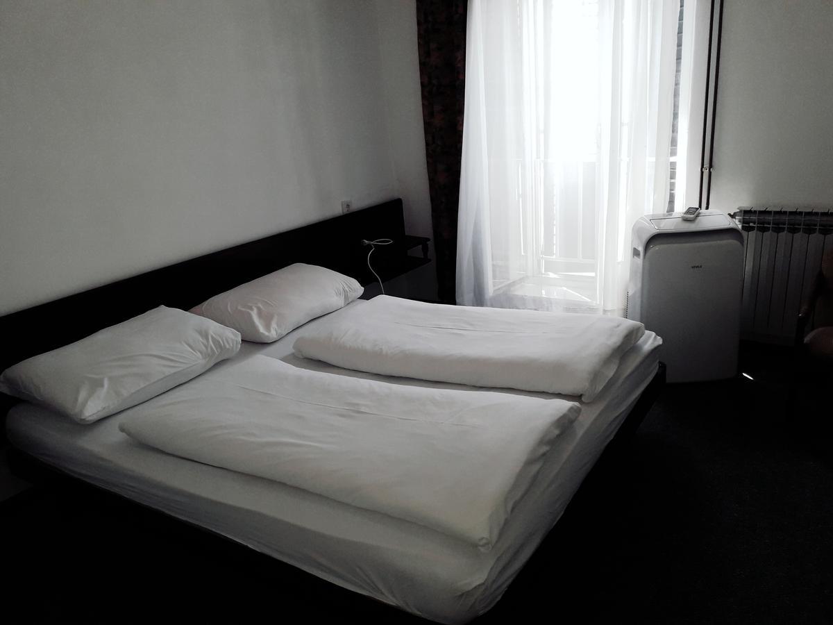 Apartments And Rooms Haludovo - Ribarsko Selo マリンスカ エクステリア 写真