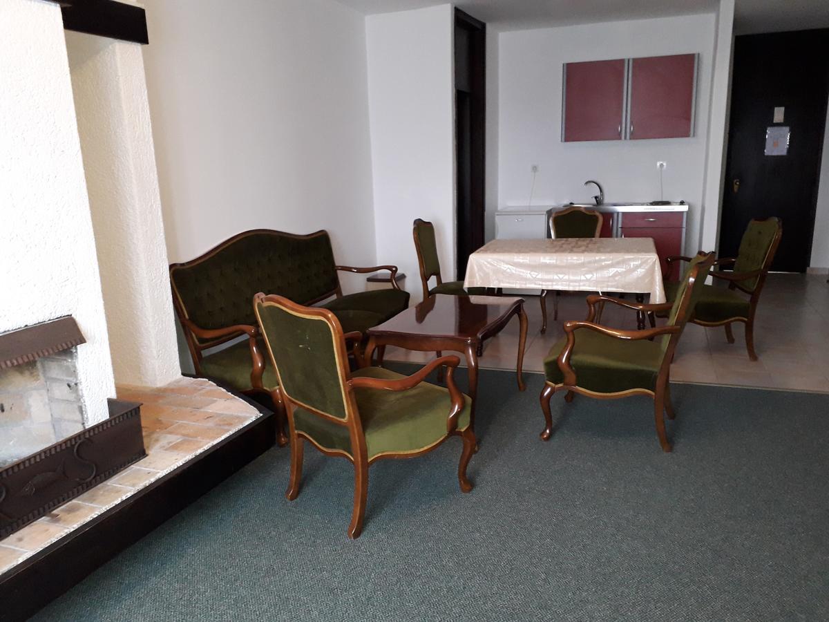 Apartments And Rooms Haludovo - Ribarsko Selo マリンスカ エクステリア 写真